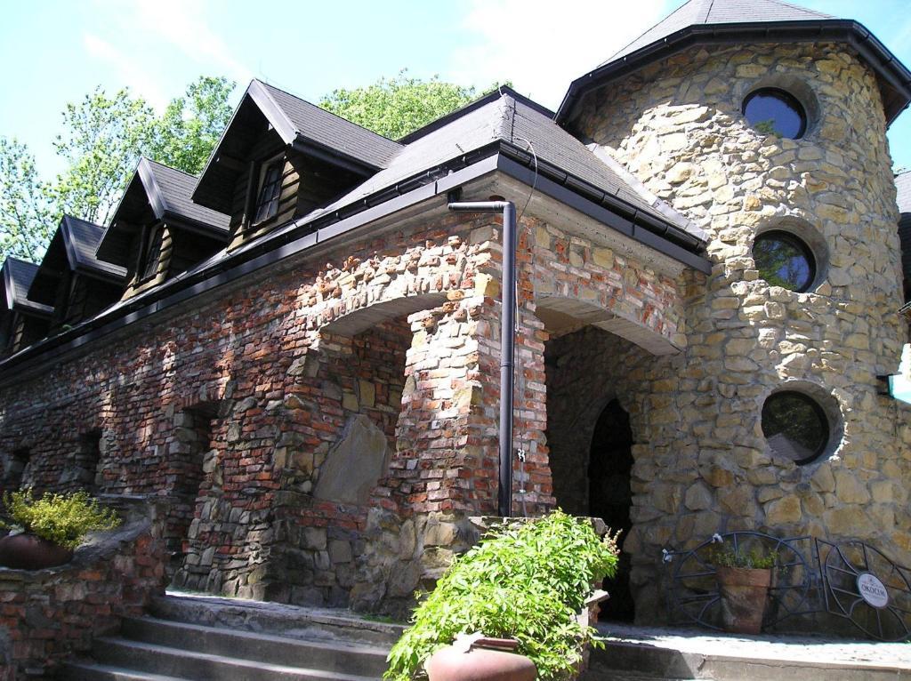 Hotel Podzamcze Tarnów エクステリア 写真