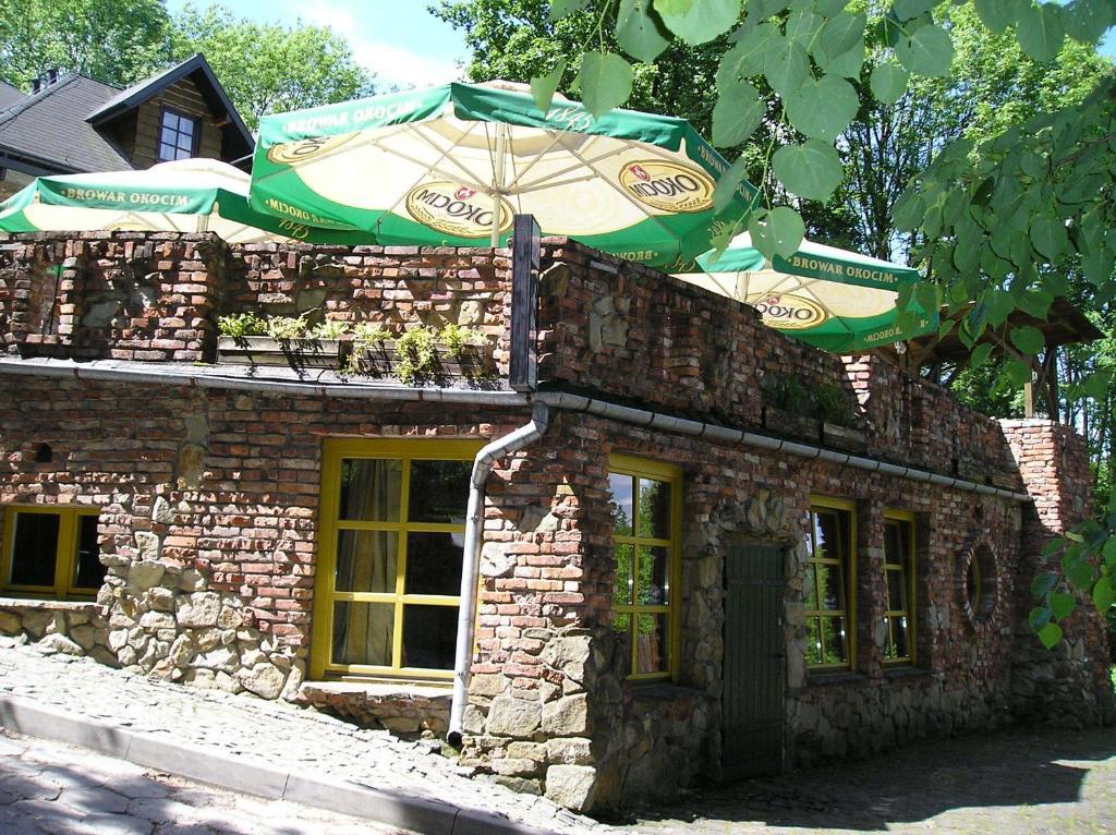 Hotel Podzamcze Tarnów エクステリア 写真