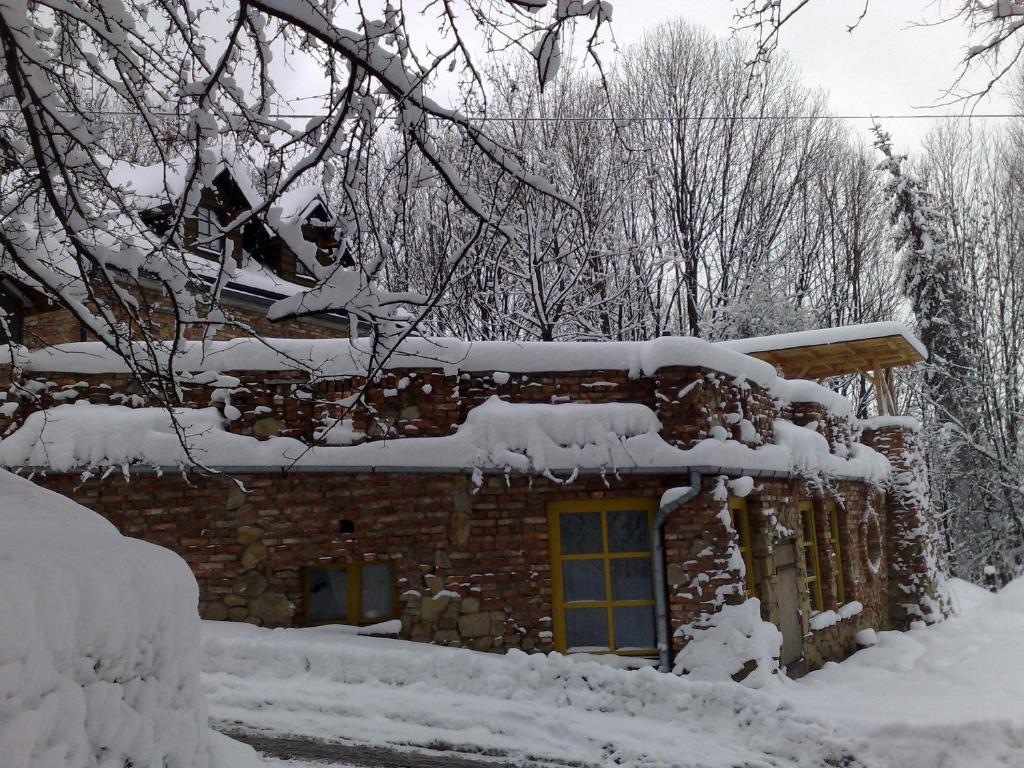 Hotel Podzamcze Tarnów エクステリア 写真