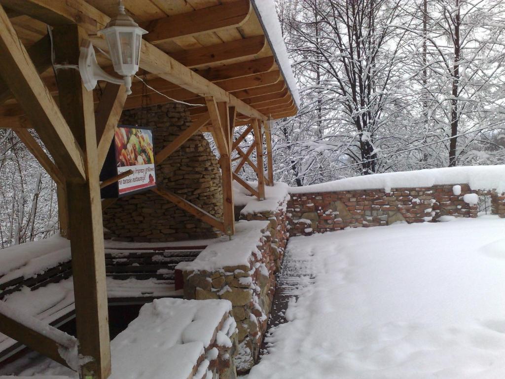 Hotel Podzamcze Tarnów エクステリア 写真